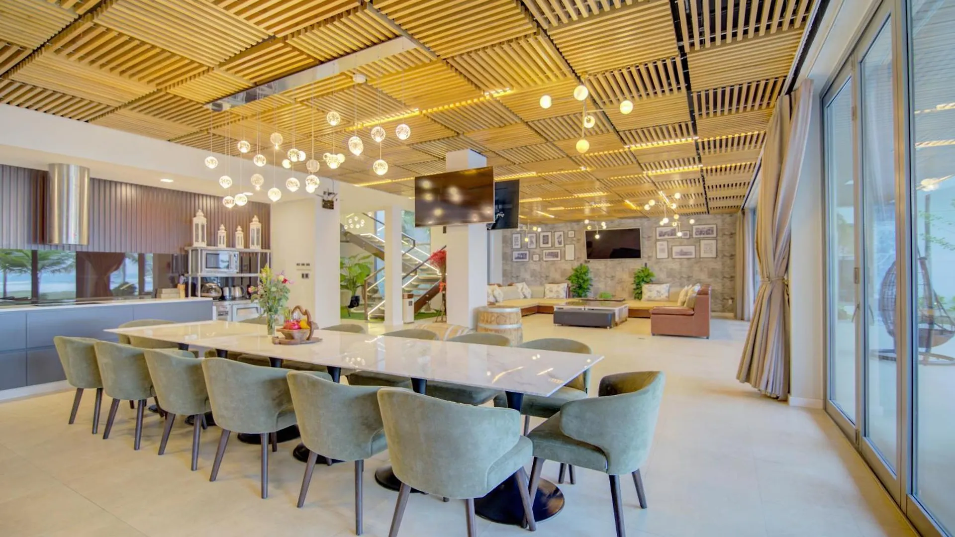 Sun Grow Ocean Luxury Villas & Resort Da Nang Vietnam