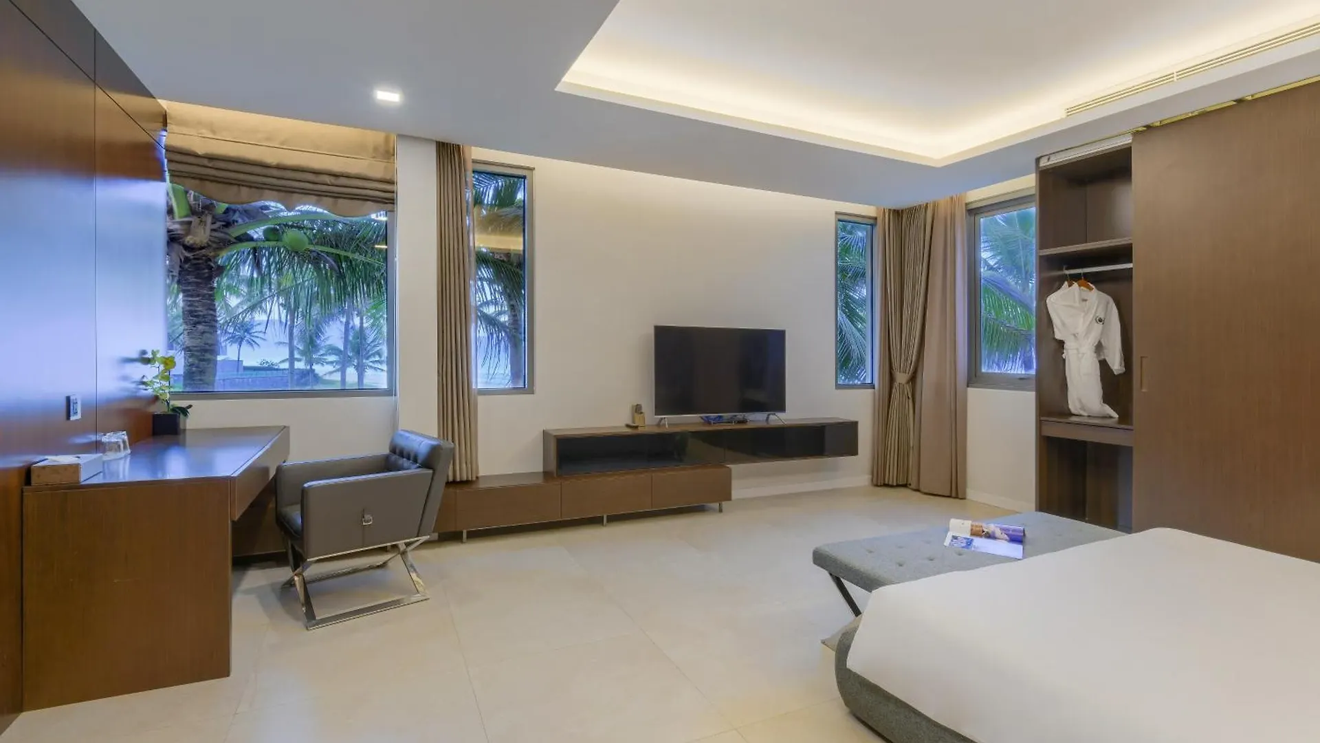 Sun Grow Ocean Luxury Villas & Resort Da Nang 0*,