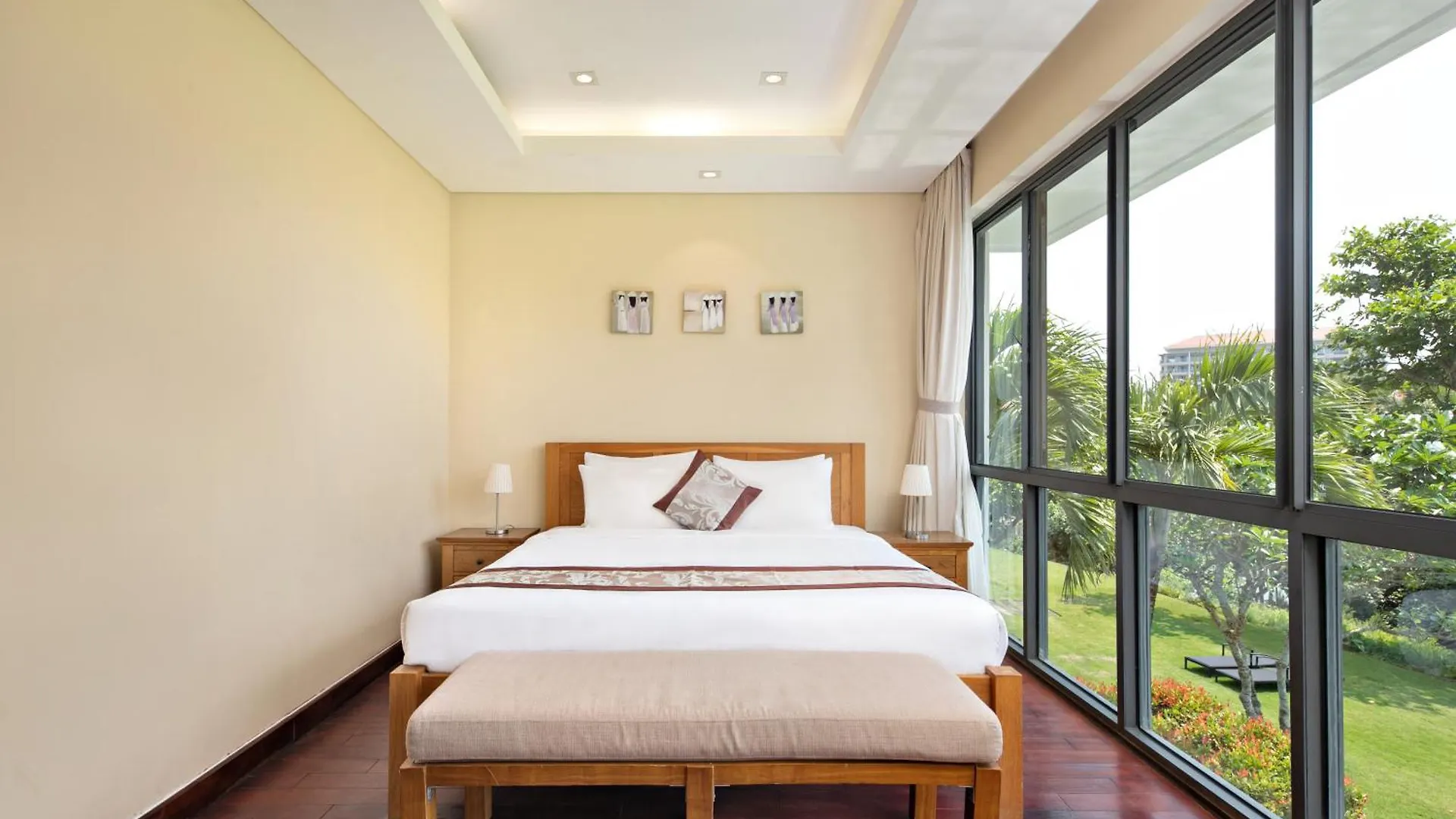 Sun Grow Ocean Luxury Villas & Resort Da Nang