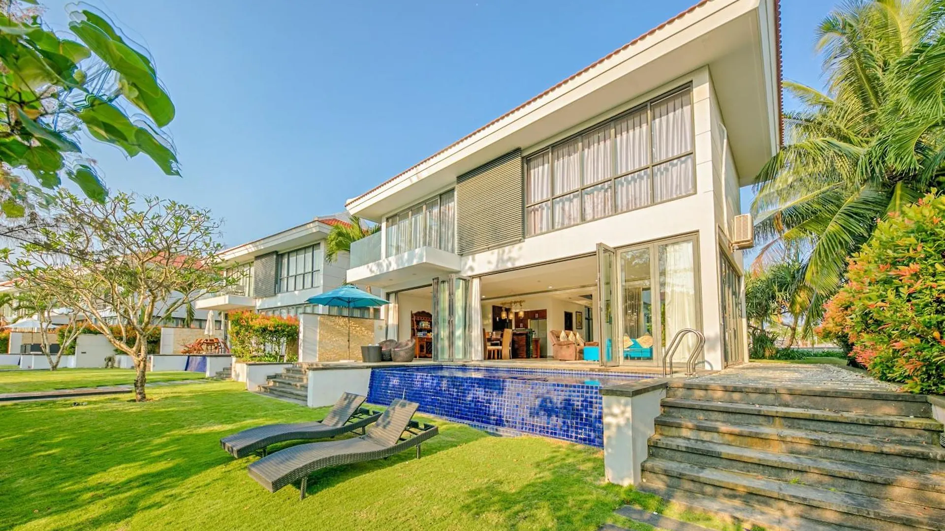 Sun Grow Ocean Luxury Villas & Resort Da Nang 0*,  Vietnam