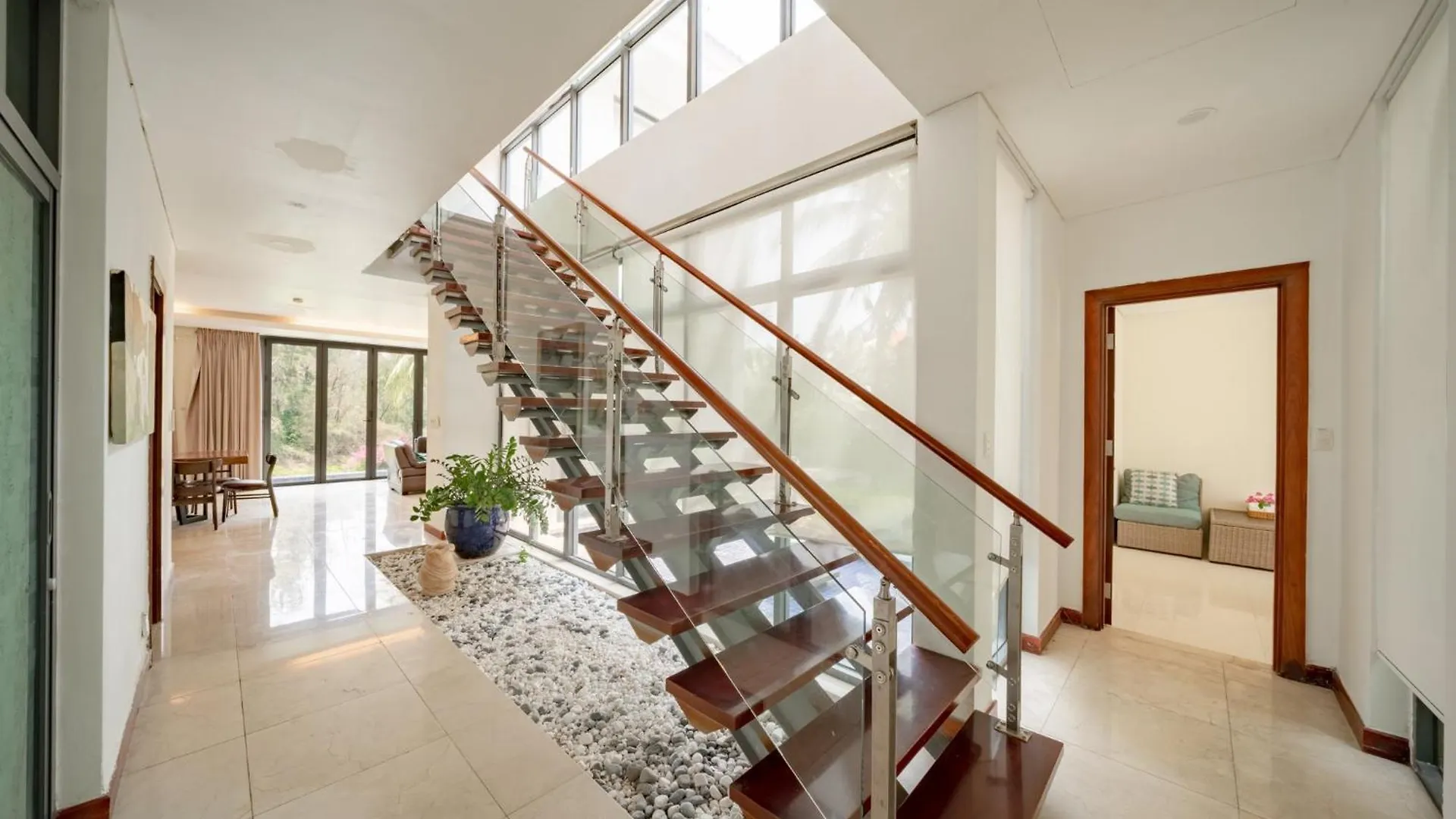 Sun Grow Ocean Luxury Villas & Resort Da Nang
