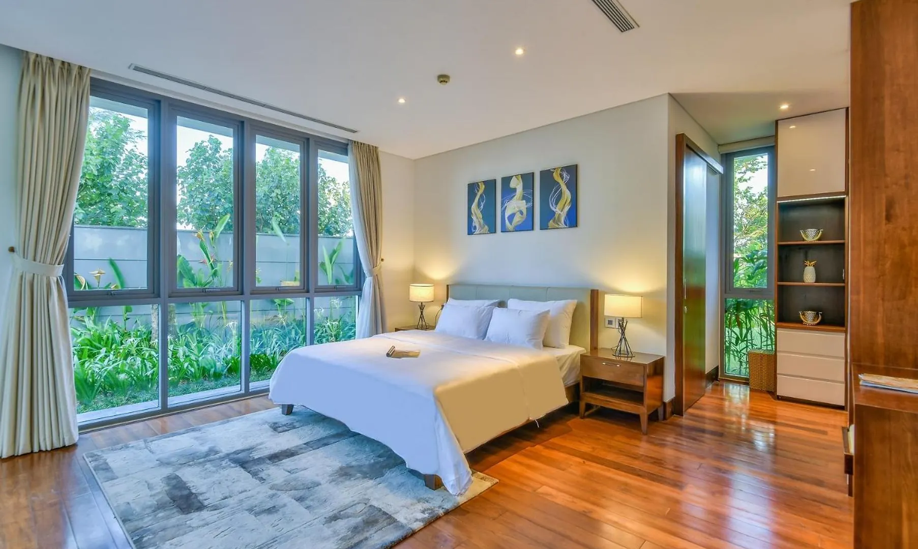 Sun Grow Ocean Luxury Villas & Resort Da Nang 0*,  Vietnam